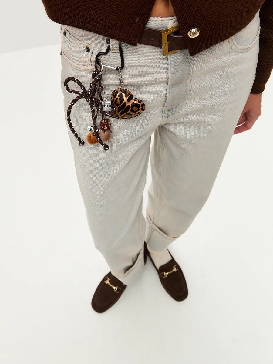 Porte - clés sac cœur léopard, bijou fantaisie, breloques peluche, nœud décoratif, attache mousqueton, modèle Savana - Beige