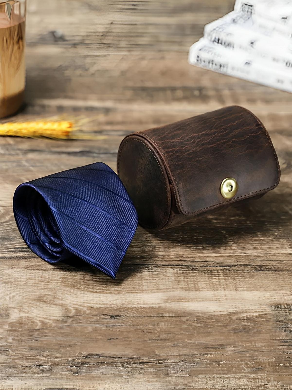 Porte cravate, en cuir, idéal pour voyager, modèle Olivien - Coffret - Café