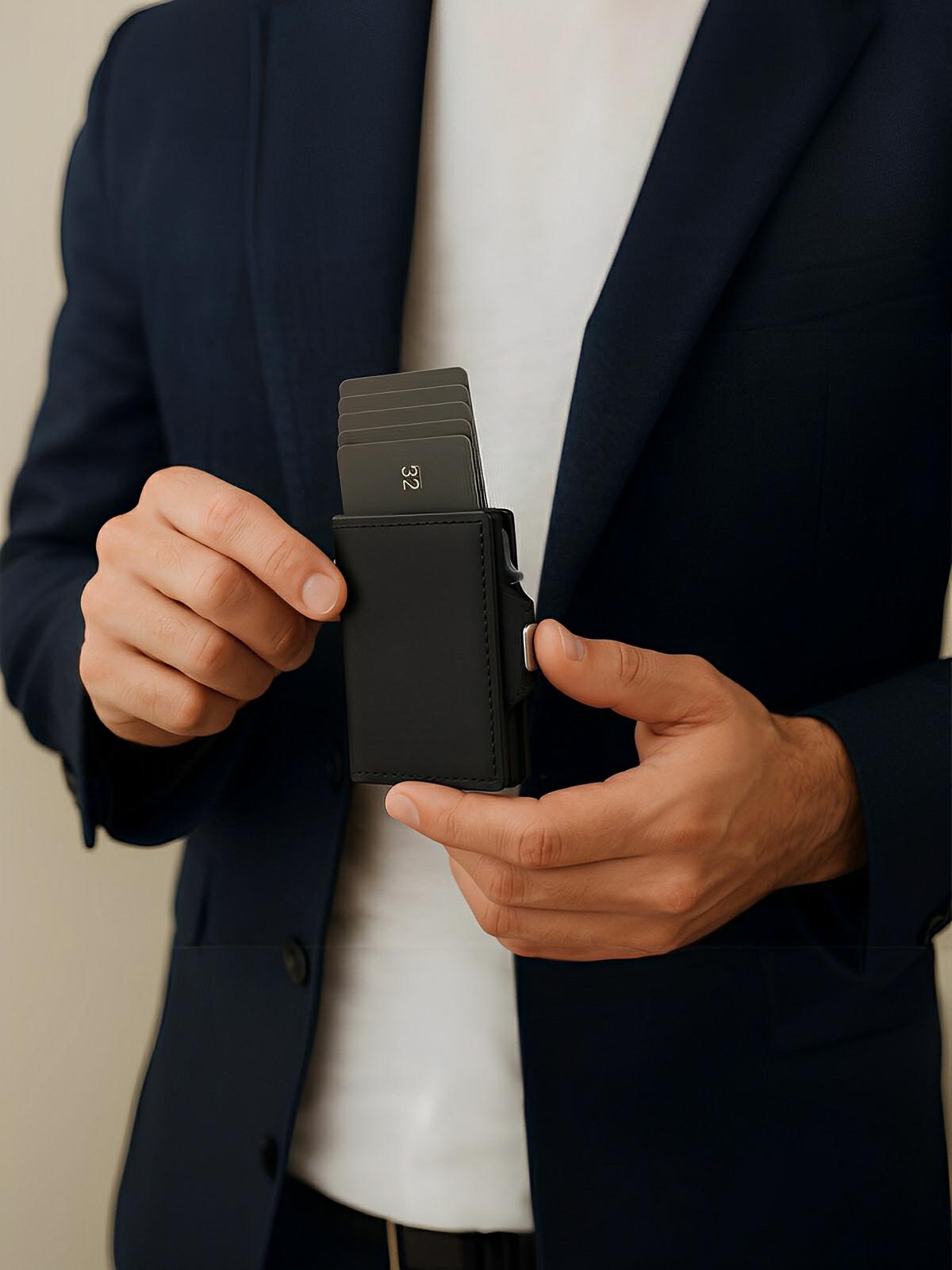 Portefeuille compact RFID, carte éjection automatique, en simili vegan, ultra - fin, modèle Basile - Porte - feuille - Noir