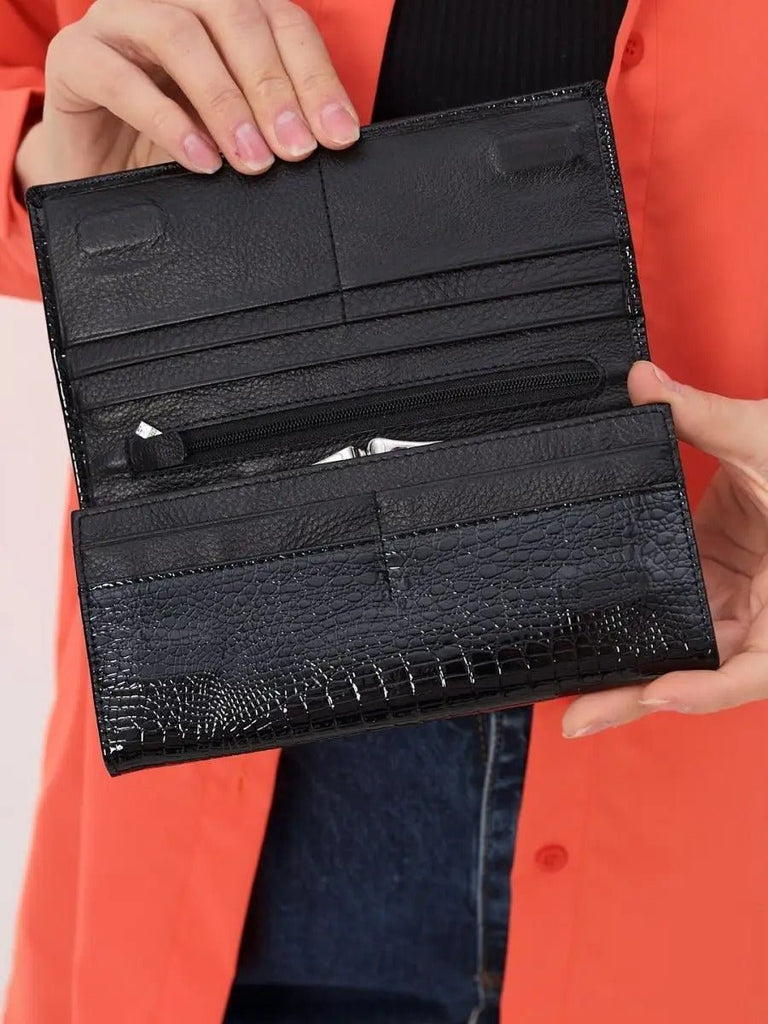 Portefeuille femme cuir verni aspect crocodile, grand format, fermeture aimantée, porte - monnaie intégré, multi - cartes, modèle Felicia - Porte - feuille - Noir