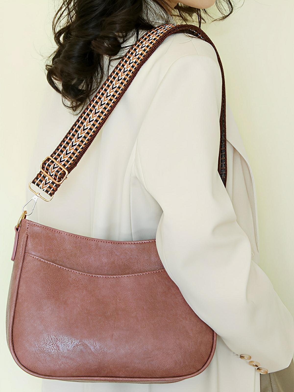 Sac à bandoulière femme, grand format, design rétro, simili vegan, sangle tressée, modèle Tiffany - Sac Bandoulière - Rose