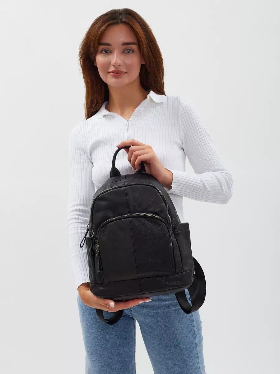 Sac à dos cuir noir femme, format compact, poches zippées, lanières réglables, design urbain, modèle Mana - Sac à dos - Noir