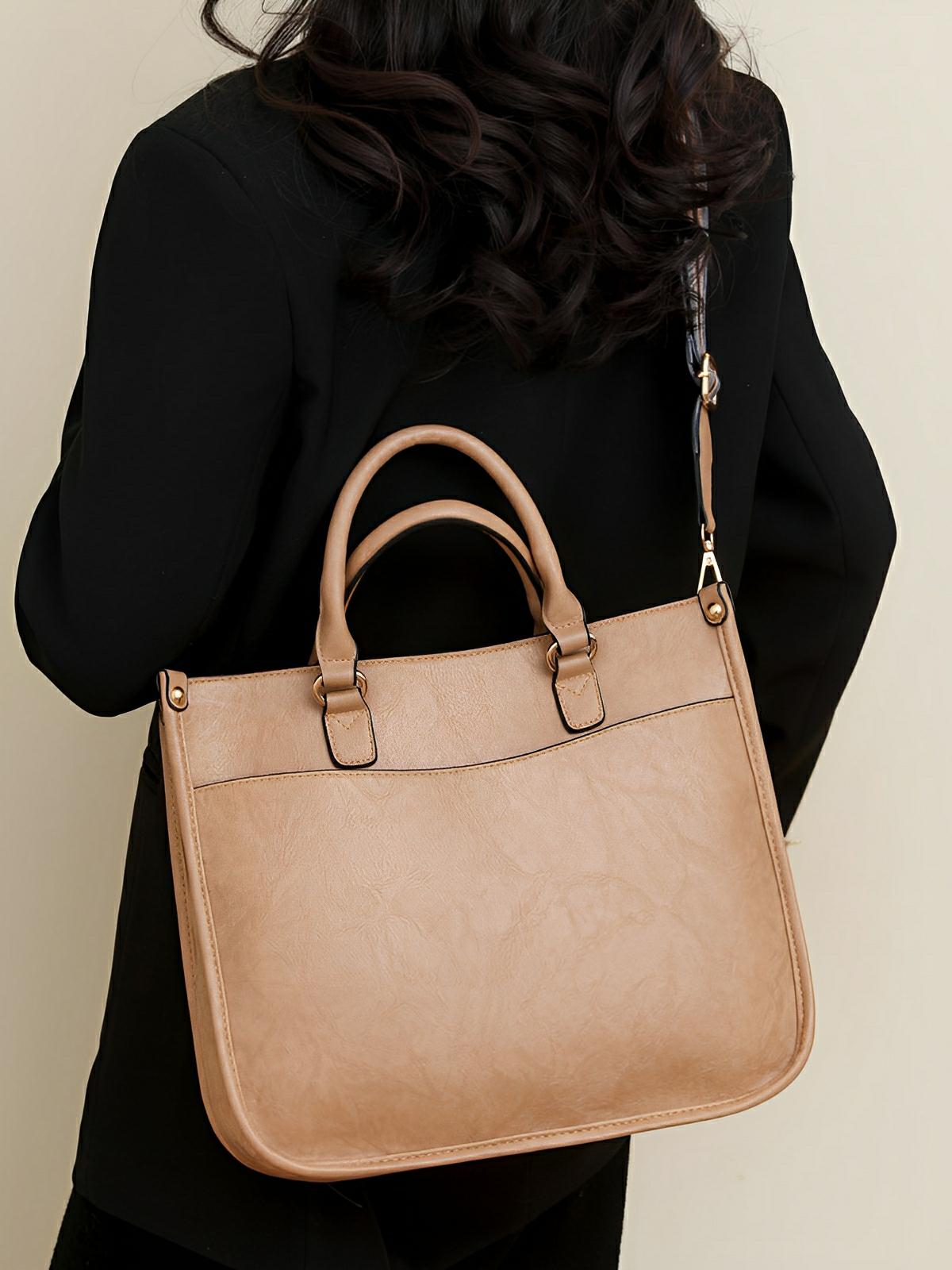 Sac à dos femme, simili vegan, grande capacité, léger, design rétro tendance, modèle Selenah - Sac Bandoulière - Noir