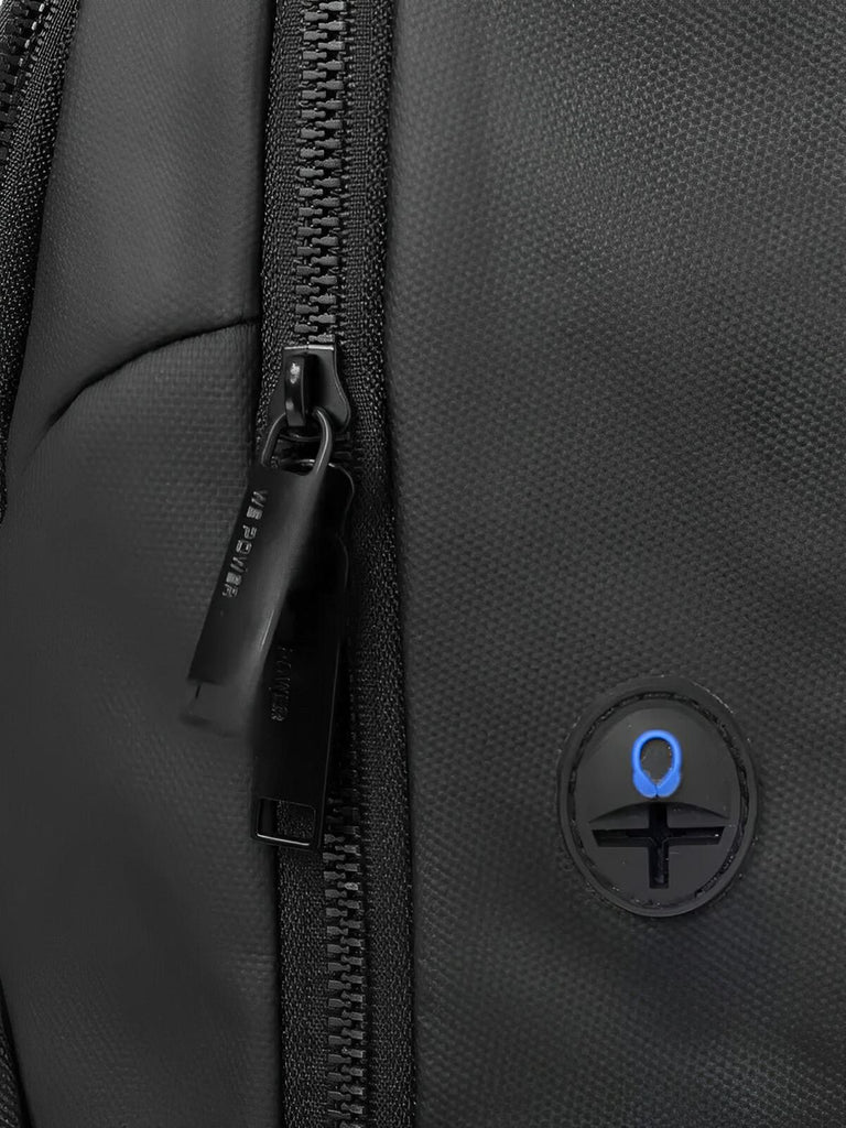 Sac à dos technique, grande capacité 20L, avec port USB et poche antivol, imperméable, pour un usage quotidien, modèle Eliott - Sac à dos - Noir