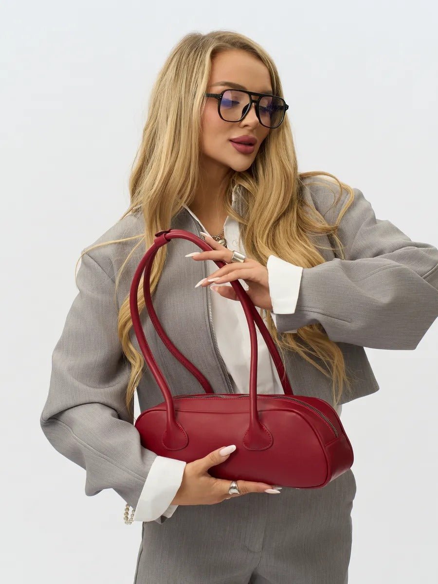Sac à main bandoulière baguette femme, petit format, forme allongée, poignée longue, format chic moderne, modèle Noyale - Sac à main - Rouge