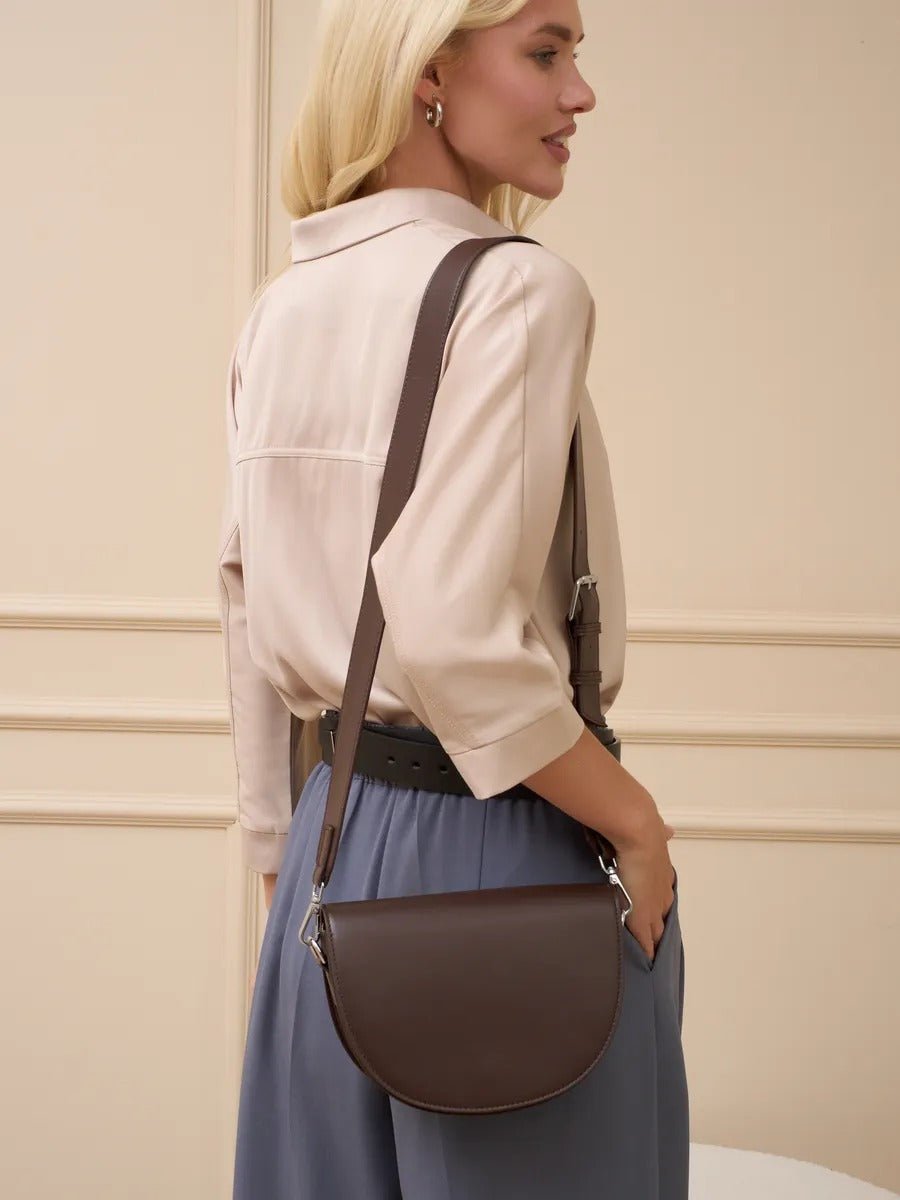 Sac à main bandoulière femme, sac demi - lune, sac PU, sac minimaliste, petit sac épaule, modèle Coloma - Sac à main - Marron