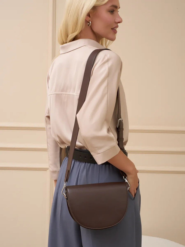 Sac à main bandoulière femme, sac demi - lune, sac PU, sac minimaliste, petit sac épaule, modèle Coloma - Sac à main - Marron