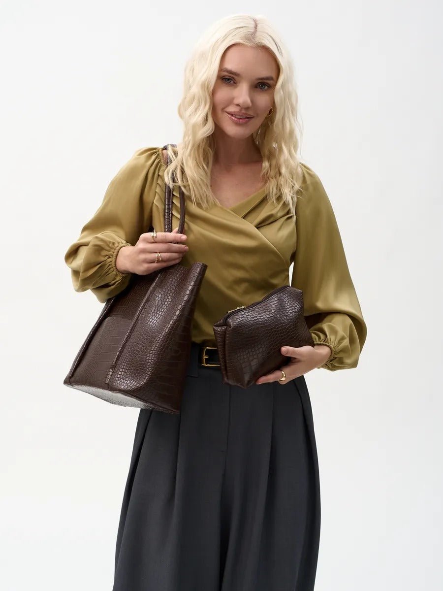 Sac à main cabas texturé, grand format, porté épaule, intérieur suédine, bouton magnétique, poche extérieure, modèle Placidie - Sac à main - Café