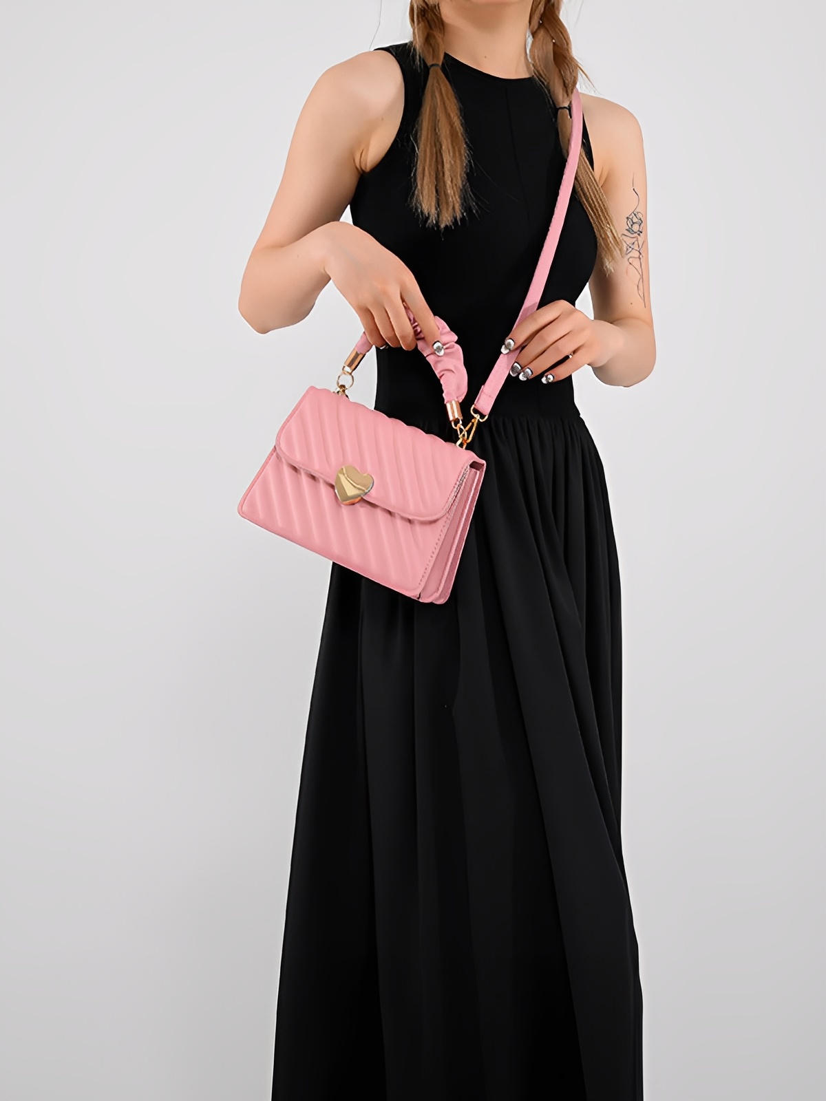 Sac à main cœur, bandoulière amovible, porté main, forme rectangulaire, simili vegan matelassé, modèle Solange - Sac à main - Rose