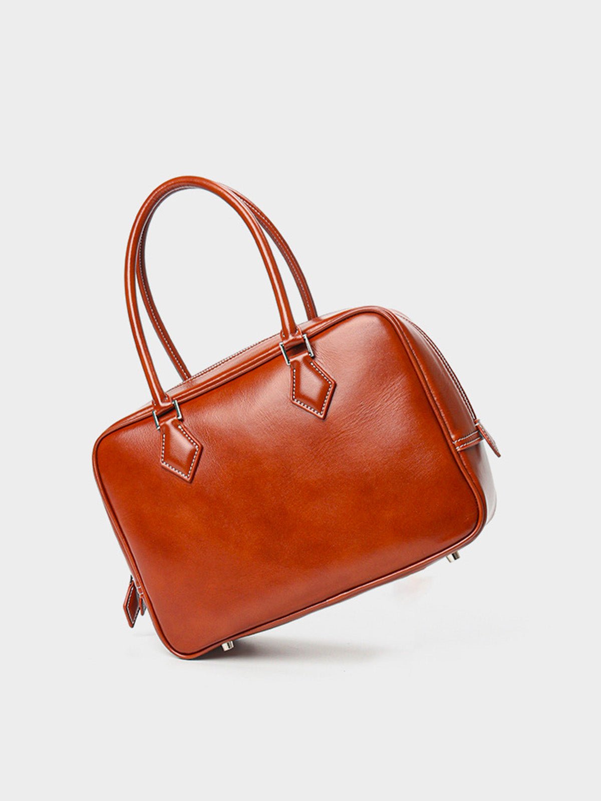 Sac à main cuir rigide femme, sac boston petite taille, sac bandoulière forme boxy, sac carré tendance, sac porté main chic, modèle Aure - Sac à main - Cognac