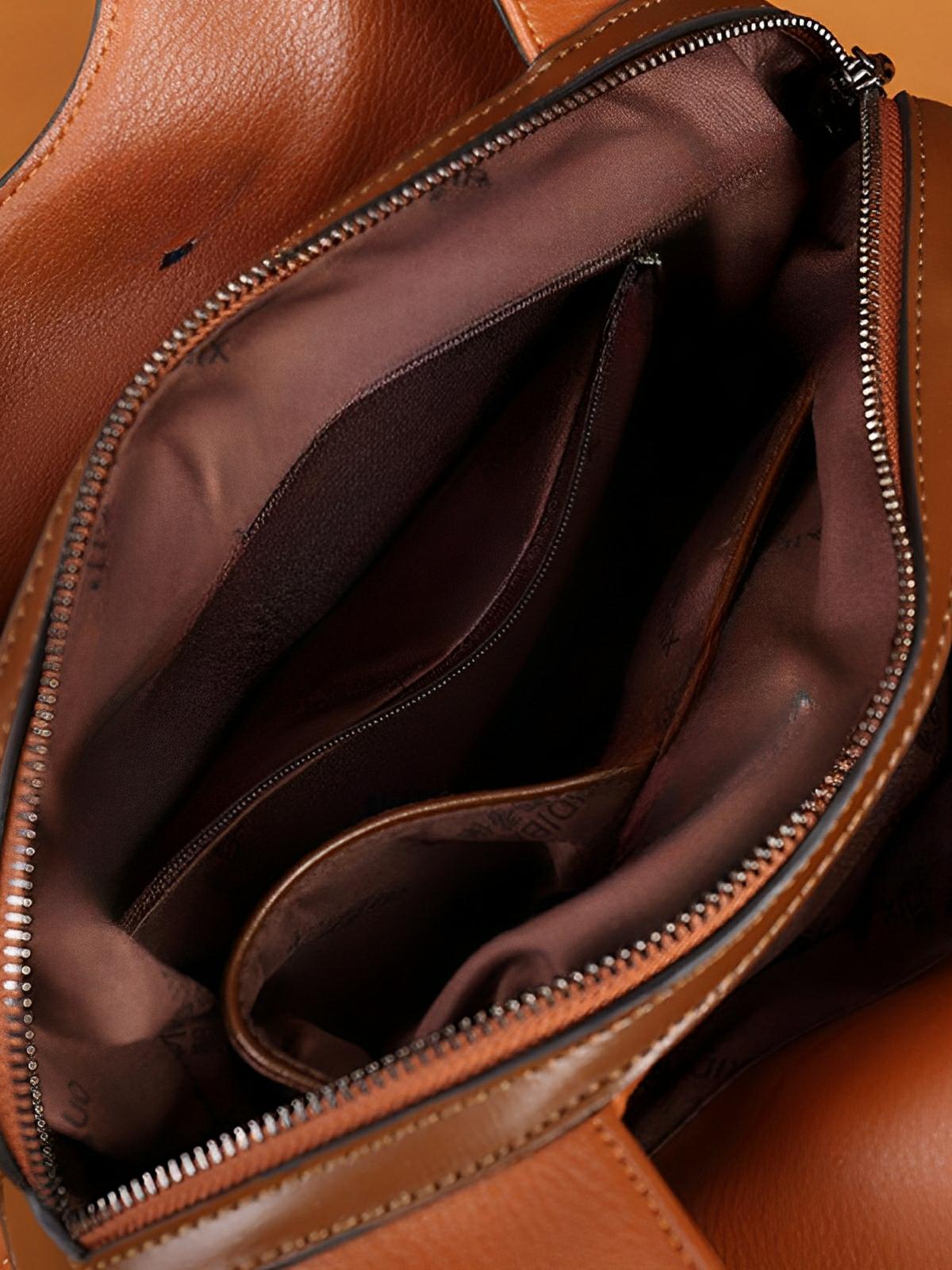 Sac à main en simili vegan, bandoulière ajustable, grand format, compartiments multiples, style rétro, modèle Chloé - Sac à main - Marron