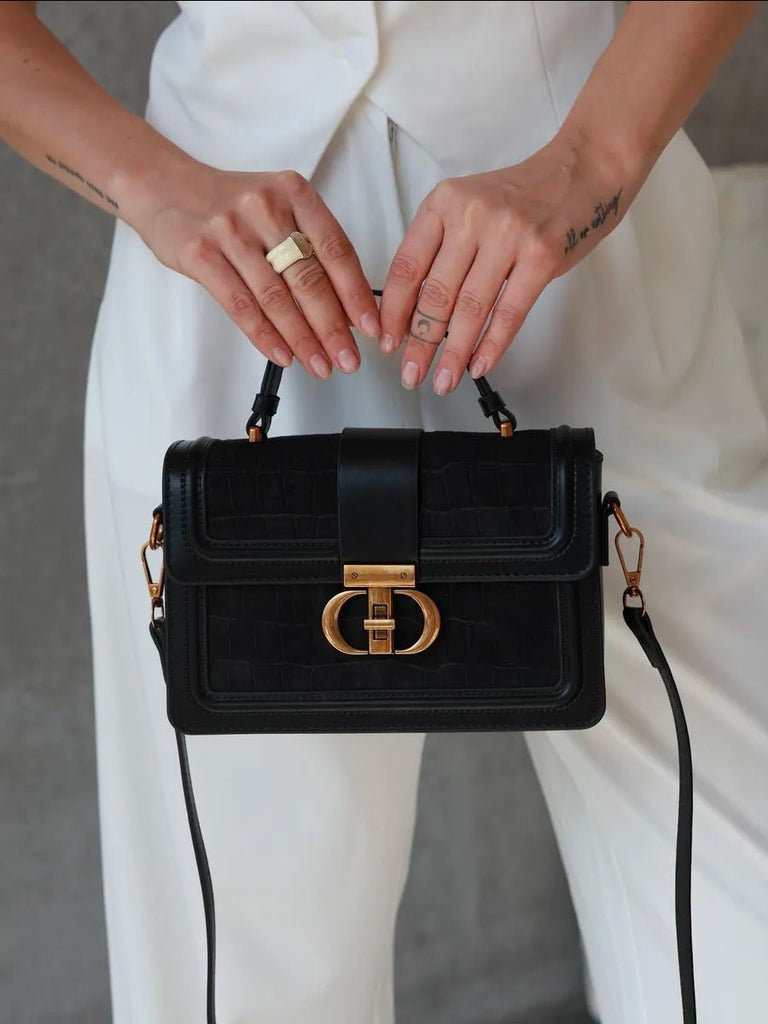 Sac à main femme aspect croco, sac bandoulière chic, sac porté travers avec fermoir doré, aspect moderne, modèle Limona - Sac à main - Noir