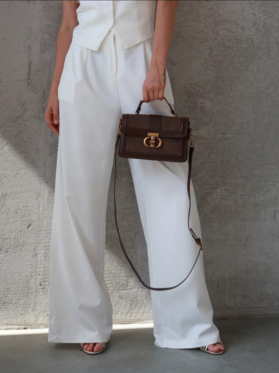 Sac à main femme aspect croco, sac bandoulière chic, sac porté travers avec fermoir doré, aspect moderne, modèle Limona - Sac à main - Café