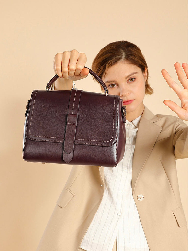 Sac à main femme cuir, bandoulière amovible, format compact, rabat magnétique, design vintage, modèle Junissa - Sac à main - Café