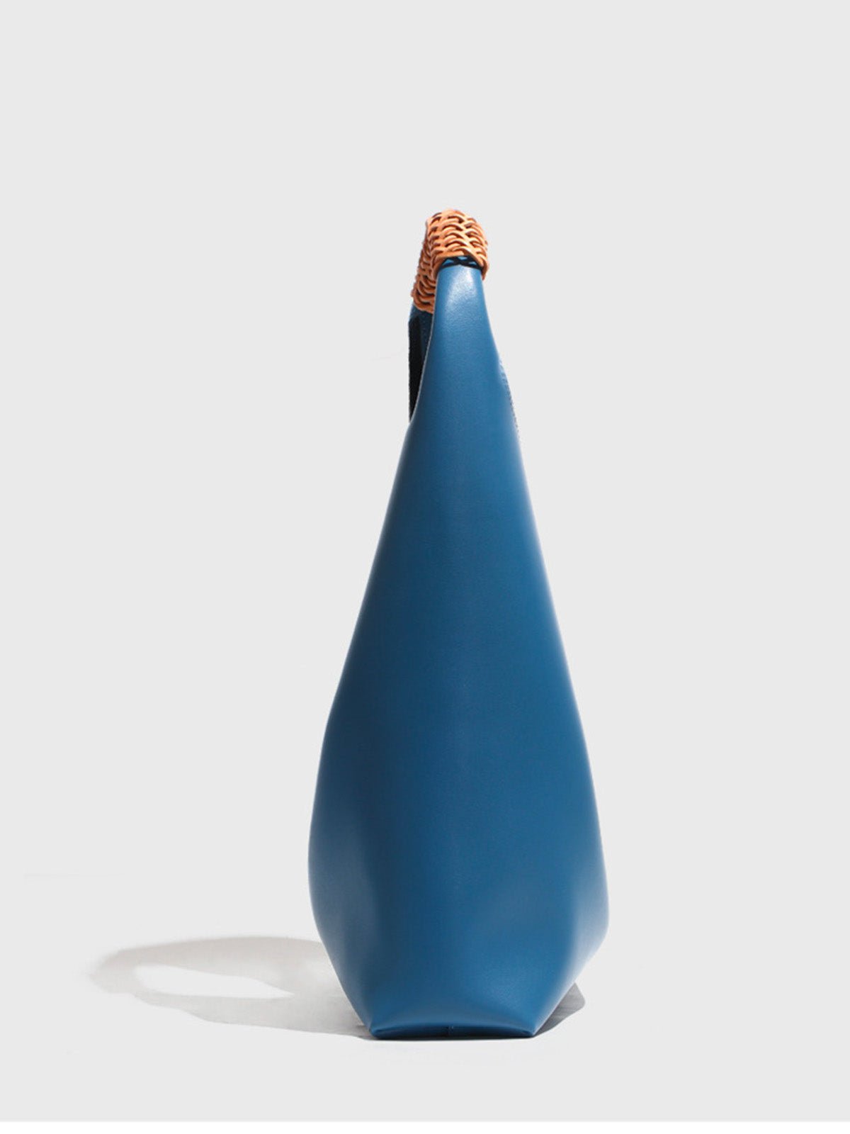 Sac à main femme cuir souple, grand sac seau, hobo porté épaule, sac tressé tendance, sac cabas grande capacité, sac moderne y2k, modèle Tisao - Sac à main - Bleu