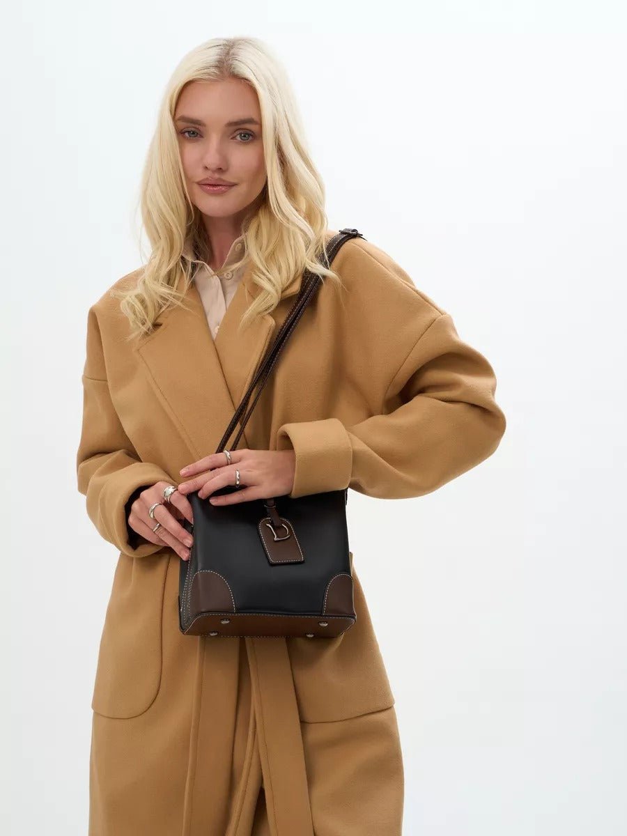 Sac à main femme "D" brillant métallisé, sac bandoulière, format seau, spacieux et organisé, idéal quotidien, modèle Djonia - Sac à main - Noir
