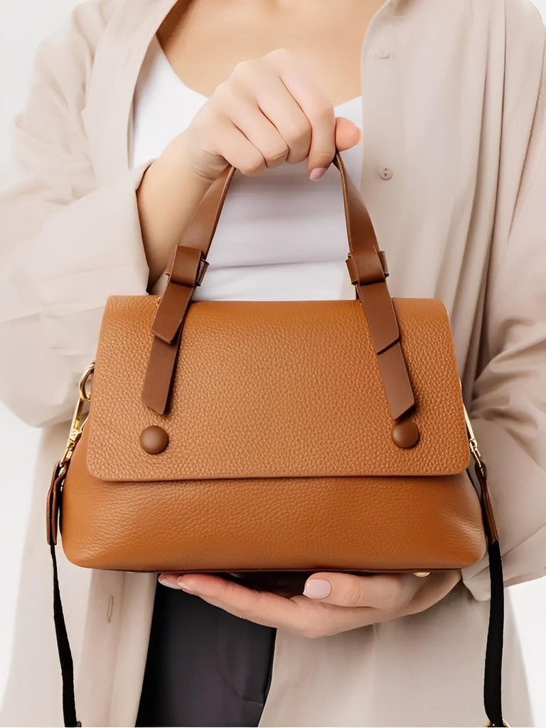 Sac à main femme en cuir, sac bandoulière tendance, petit sac porté main, chic et moderne, modèle Parvati - Sac à main - Camel