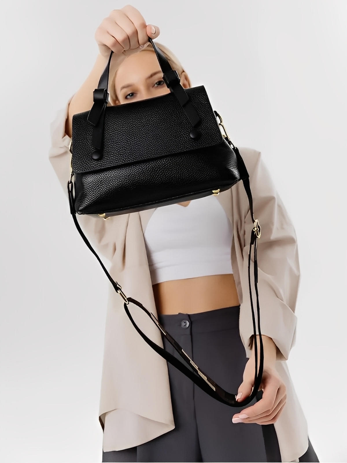 Sac à main femme en cuir, sac bandoulière tendance, petit sac porté main, chic et moderne, modèle Parvati - Sac à main - Noir