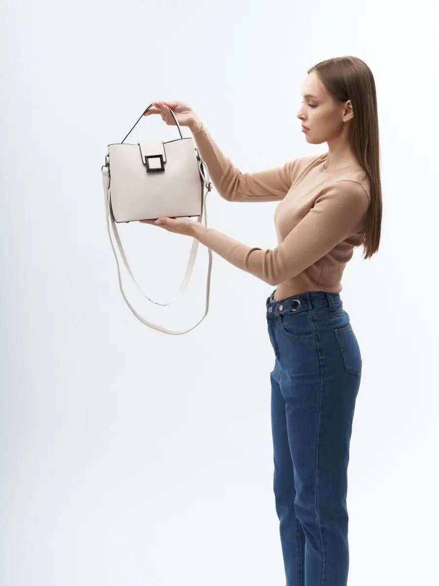 Sac à main femme, sac bandoulière, sac cabas moyen, simili vegan, anse large amovible, sac école, modèle Praxede - Sac à main - Blanc