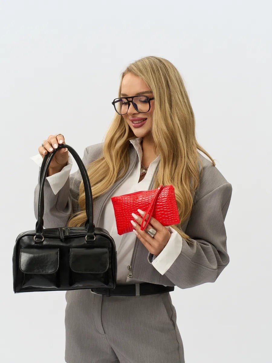 Sac à main, forme rectangulaire, avec poches frontales, simili vegan lisse, porté épaule ou main, chic soirée, modèle Syre - Sac à main - Noir