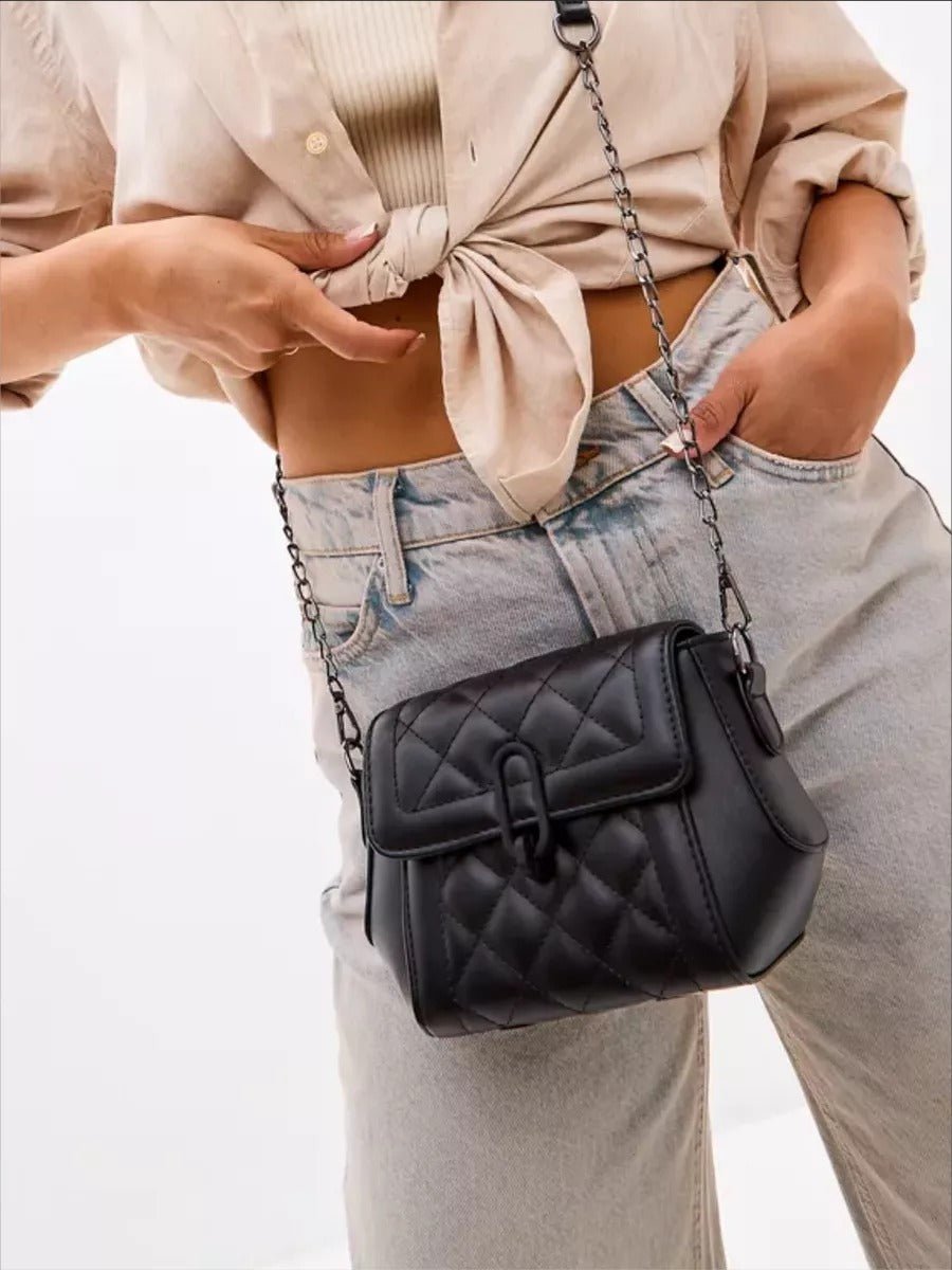 Sac à main matelassé femme, chaîne métal, porté épaule, simili vegan, style tendance, fermeture sécurisée, modèle Lucresse - Sac à main - Noir