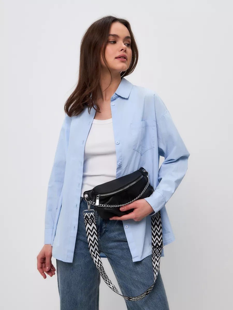 Sac banane femme simili vegan grainé, bandoulière réglable, chaîne métal, pochette zippée, sac porté épaule, modèle Hawise - Sacoche - Noir