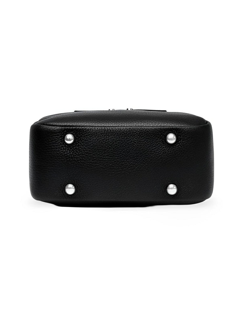 Sac bandoulière femme, en simili vegan véritable, format compact, design structuré, modèle Claudia - Sac Bandoulière - Noir