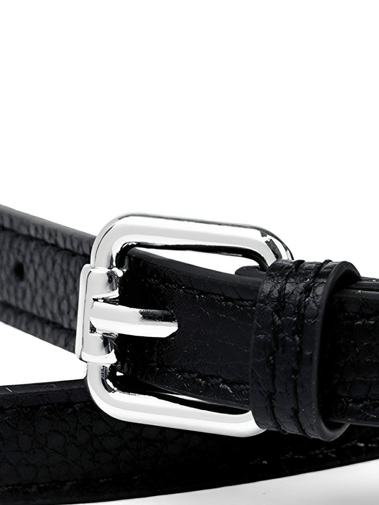 Sac bandoulière femme, en simili vegan véritable, format compact, design structuré, modèle Claudia - Sac Bandoulière - Noir