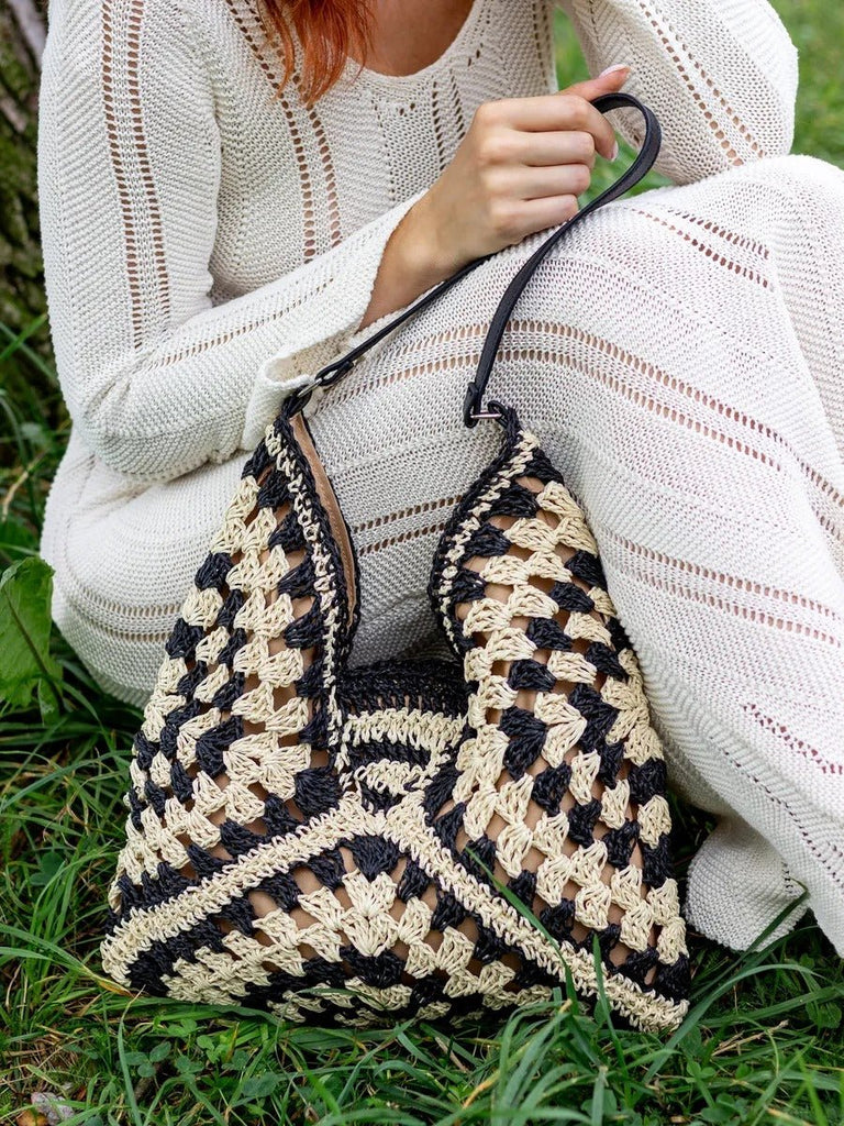 Sac de plage en raphia, bandoulière bohème, sac d'été et de vacances, tote bag tressé rétro, souple grand format, modèle Léna - Sac de plage - Noir