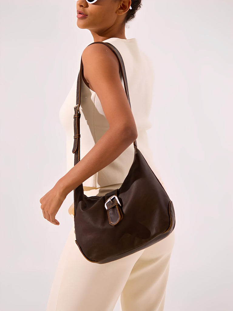 Sac hobo en simili vegan, style vintage, boucle métal, porté épaule confortable, modèle Aypia - Sac à main - Café