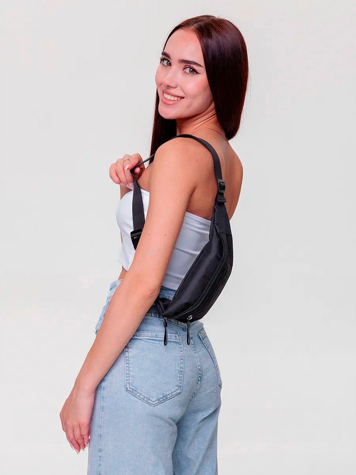 Sacoche banane femme, sac ceinture déperlant, sac poitrine compact, sac travers léger, sac sport randonnée, modèle Vedastine - Sacoche - Noir