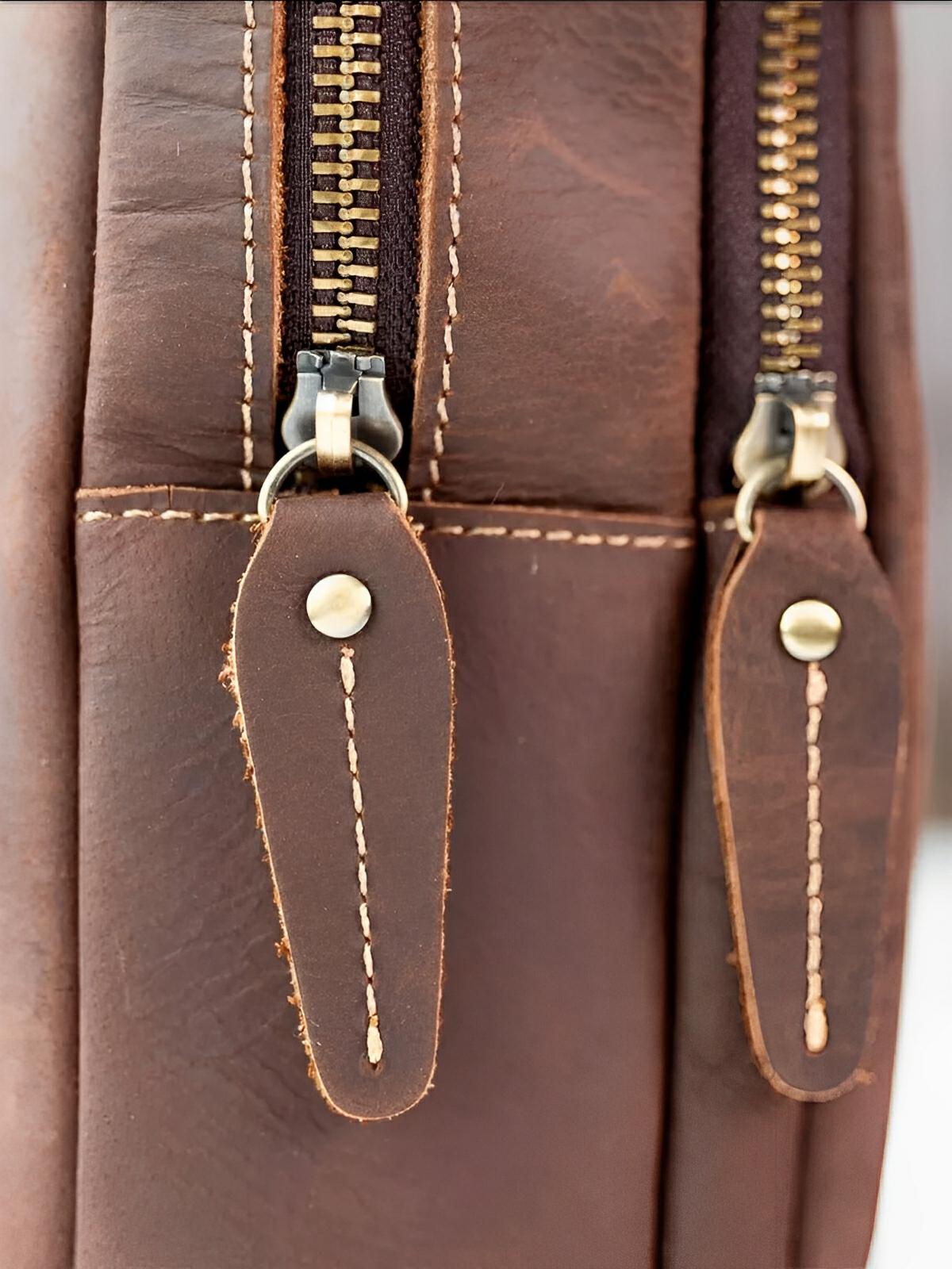 Sacoche de poitrine en cuir, pour l'homme tendance, modèle Joachim - Sacoche - Café