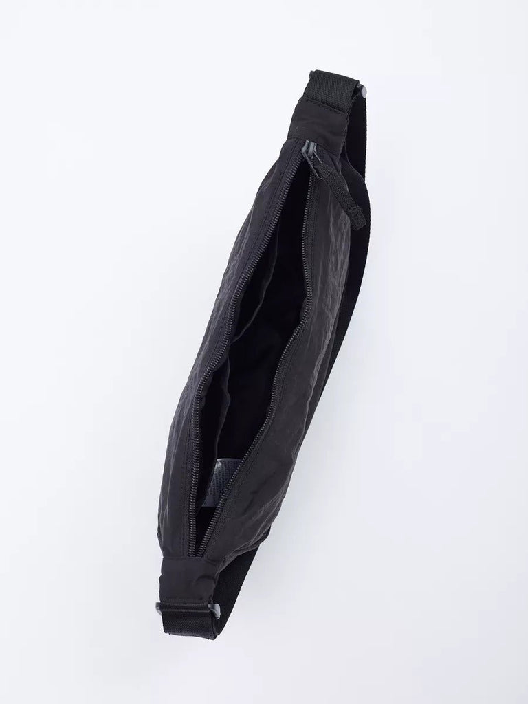 Sacoche nylon femme, sac demi - lune, sac bandoulière léger, sac de poitrine, sac streetwear y2k, modèle Josina - Sacoche - Noir
