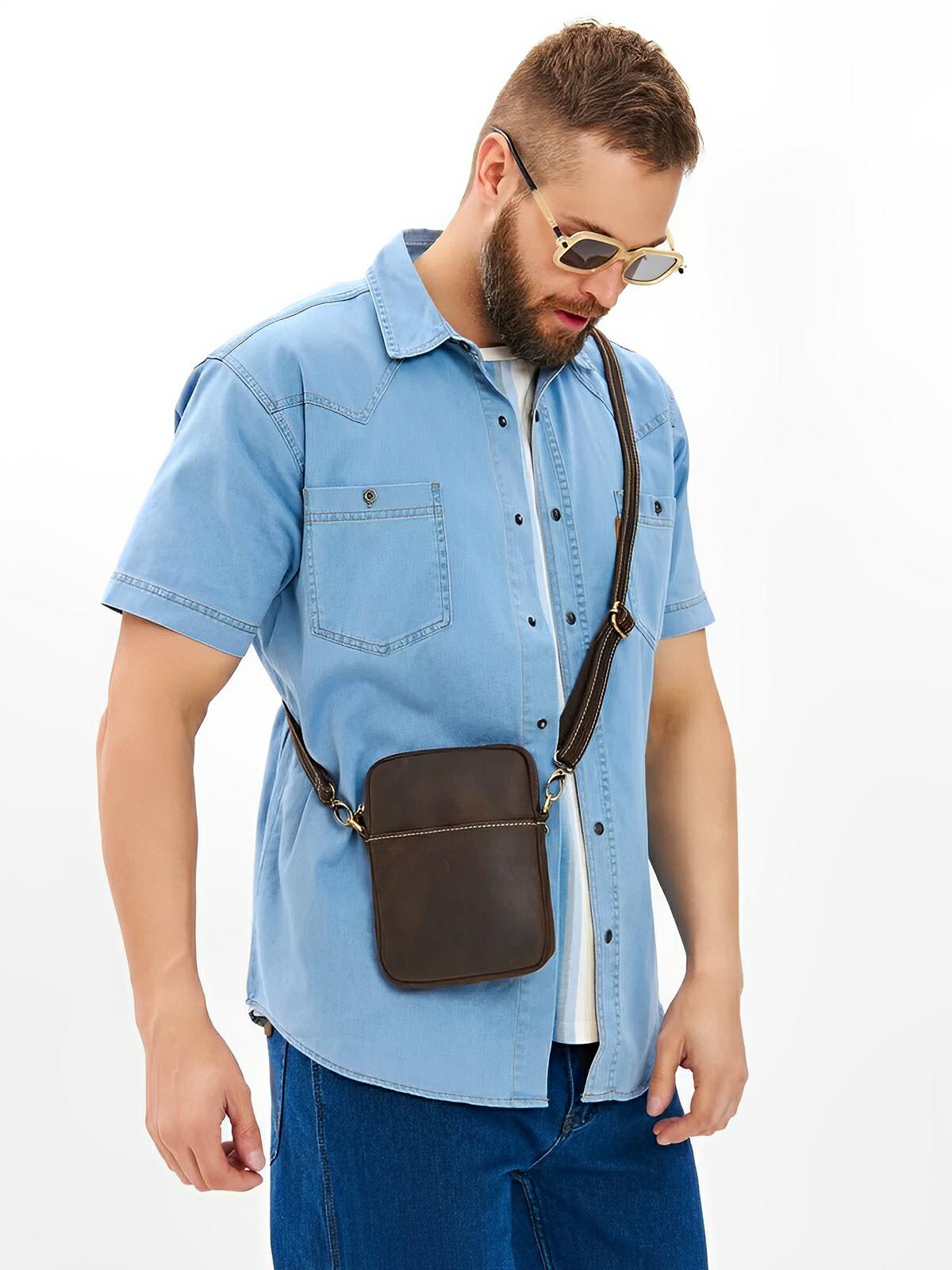 Sacoche plate en cuir homme, format pochette minimaliste, modèle Orphé - Sacoche - Café