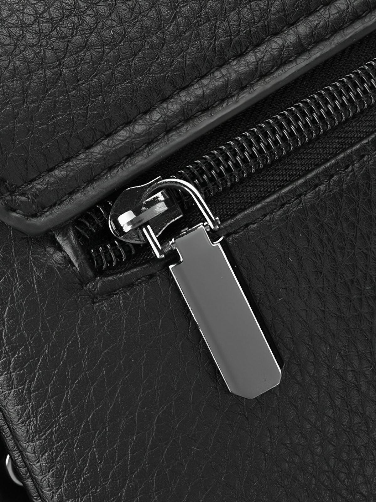 Sacoche pour homme, design compact, simili vegan noir, multiples compartiments, modèle Galo - Sacoche - Noir