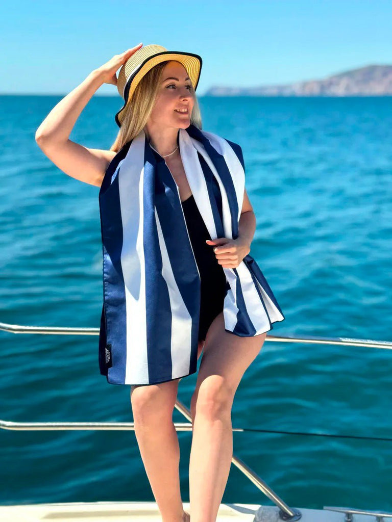 Serviette de plage microfibre, rayée colorée, séchage rapide, légère, 150x70cm, modèle Tynia - Bleu