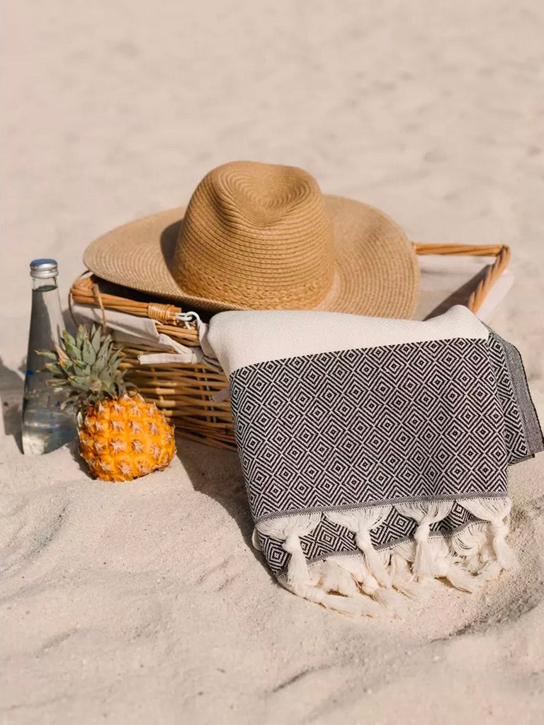 Serviette plage hammam coton, grande taille légère, séchage rapide, motif losange, franges tressées, modèle Ténor - Noir