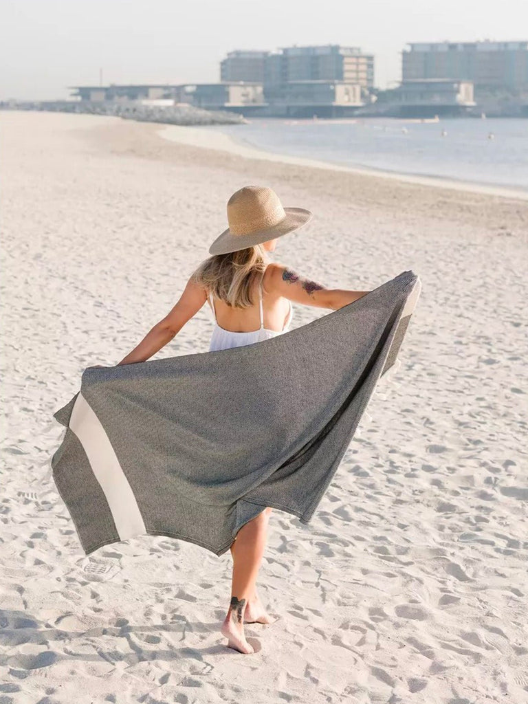 Serviette plage hammam coton, grande taille légère, séchage rapide, motif losange, franges tressées, modèle Ténor - Noir