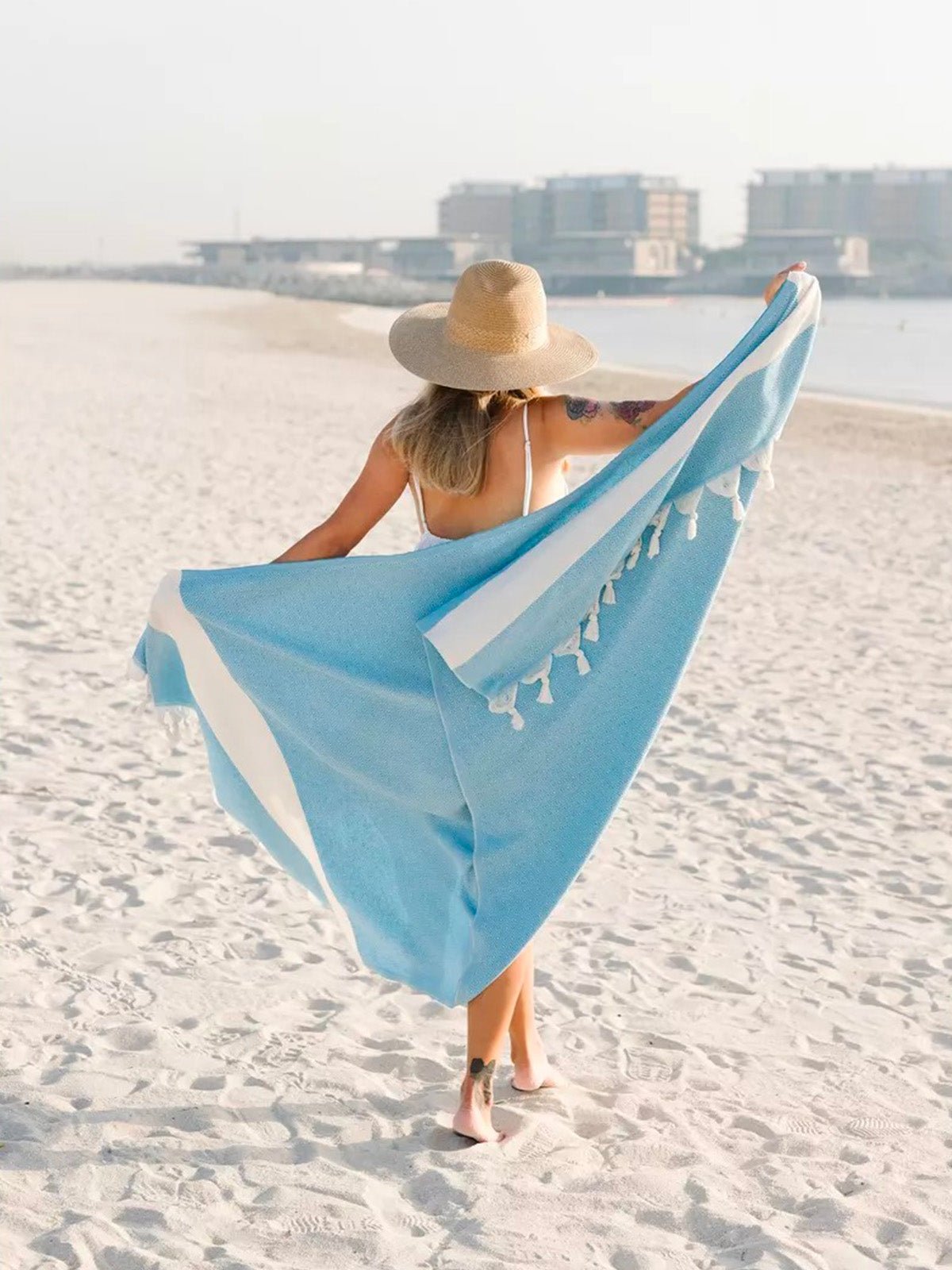 Serviette plage hammam coton, grande taille légère, séchage rapide, motif losange, franges tressées, modèle Ténor - Bleu