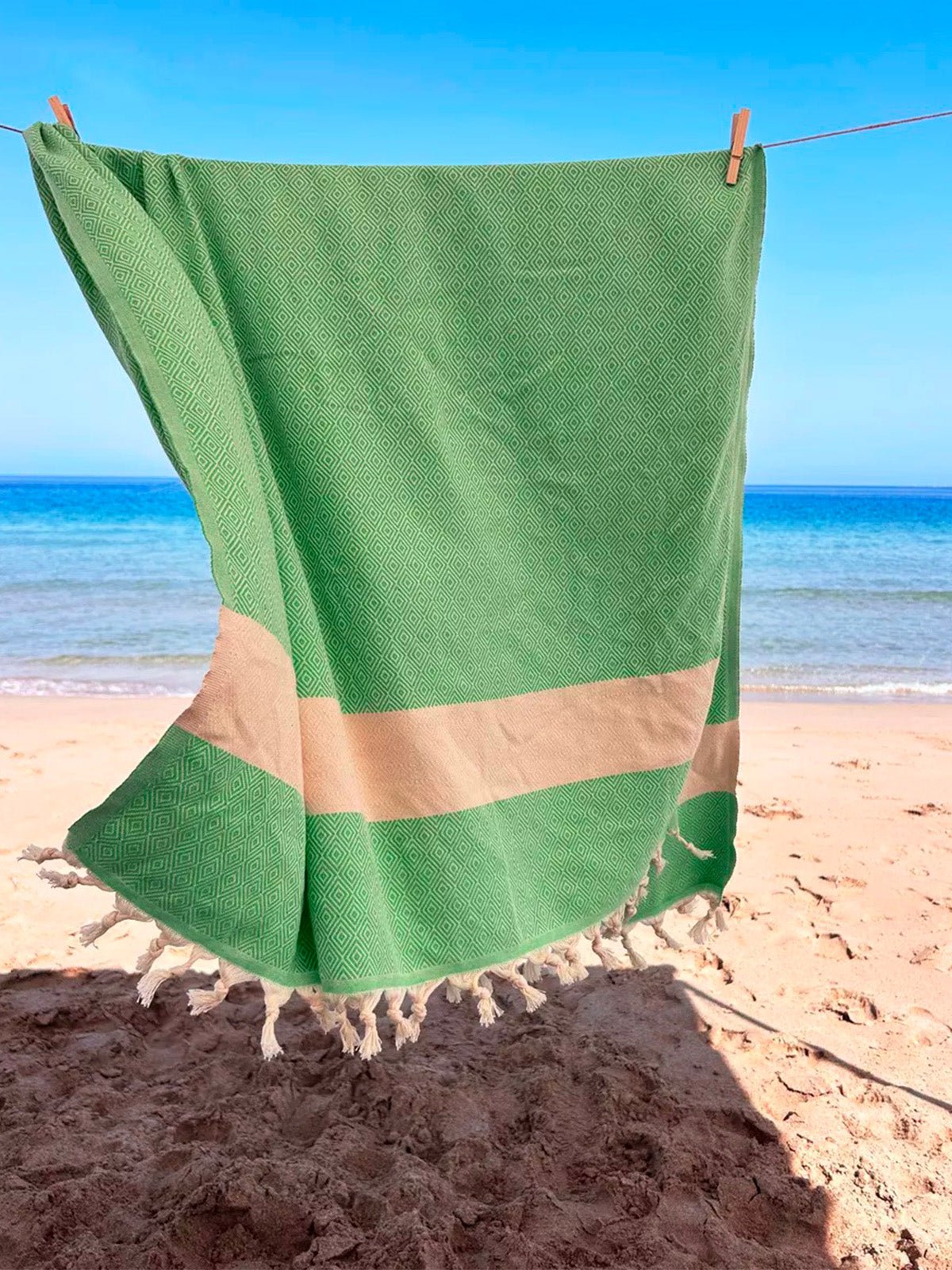 Serviette plage hammam coton, grande taille légère, séchage rapide, motif losange, franges tressées, modèle Ténor - Vert