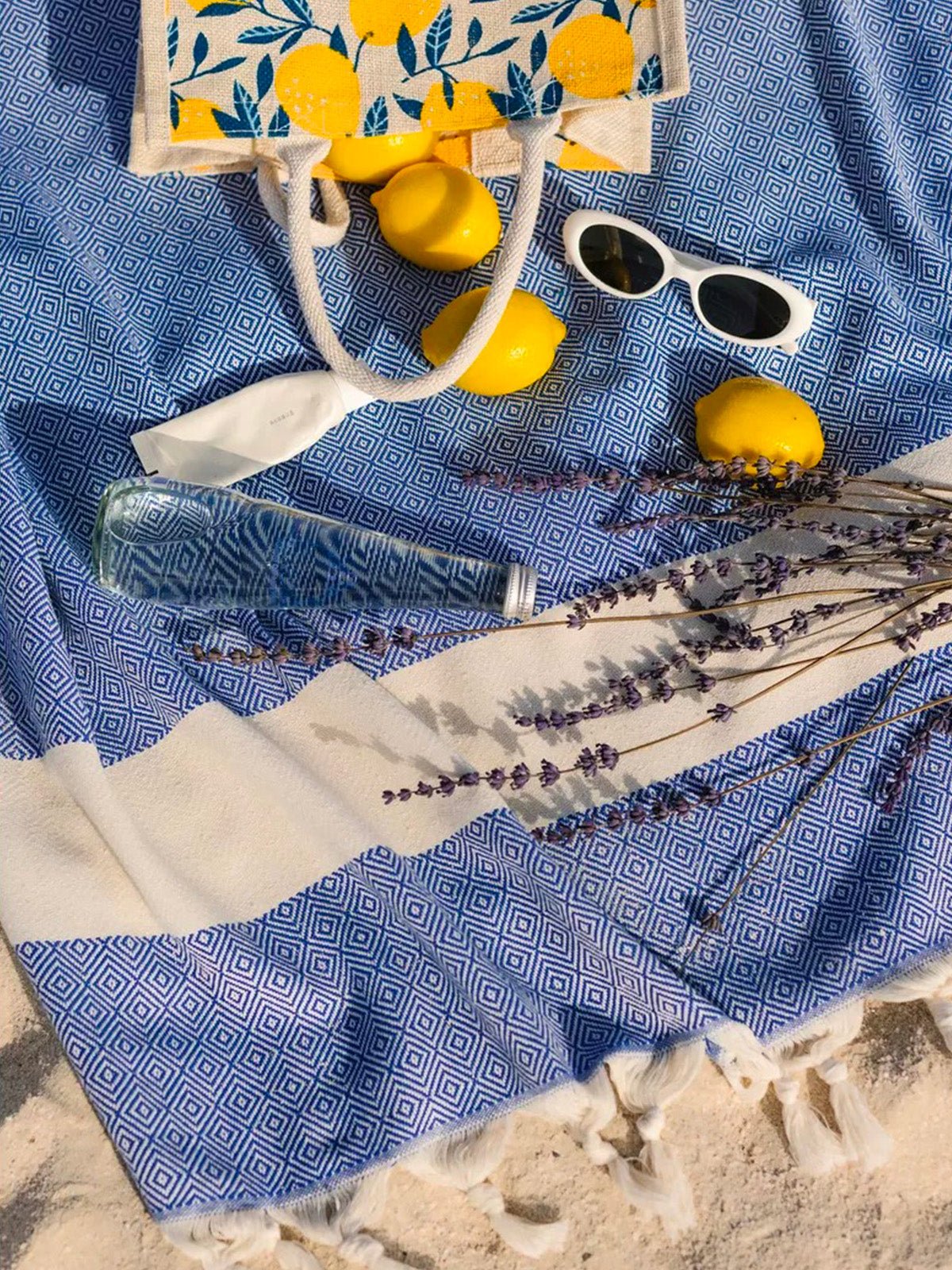 Serviette plage hammam coton, grande taille légère, séchage rapide, motif losange, franges tressées, modèle Ténor - Bleu foncé