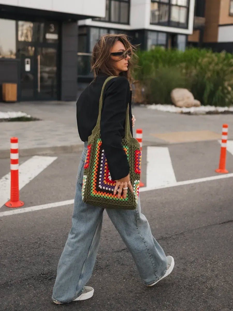 Tote - bag sac crochet multicolore, cabas bohème, sac épaule souple, tote bag vintage, sac vert à anses longues, modèle Amanda - Sac à main - Multicolore
